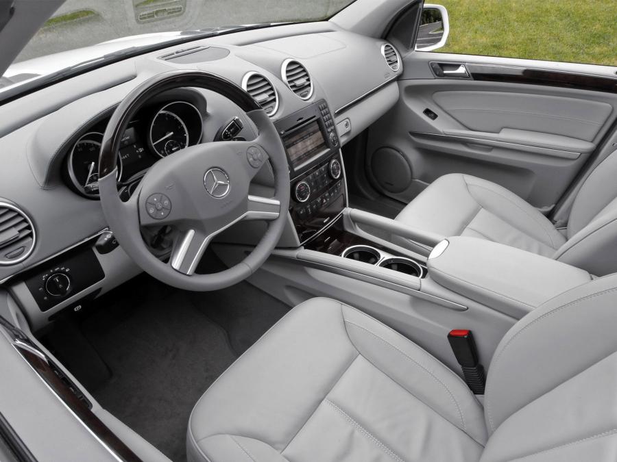  Mercedes-Benz GL350 BlueTEC 2009 года  (US) (фото 2 из 8)